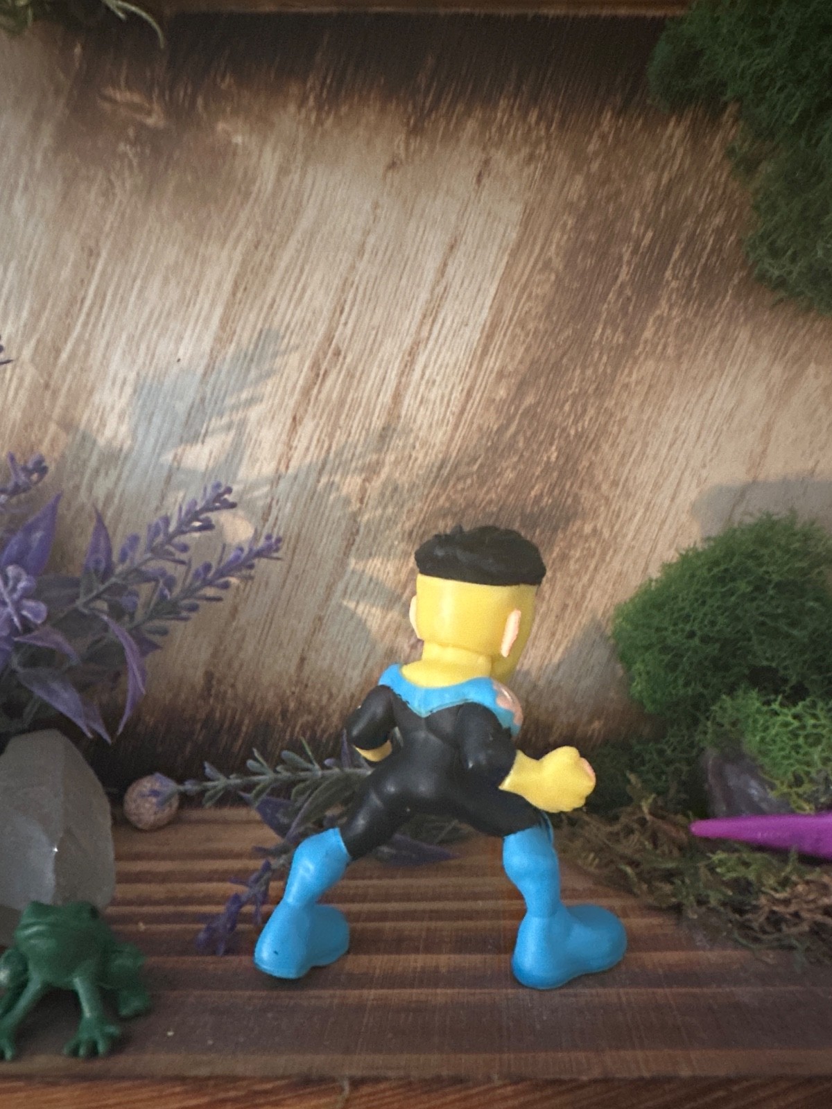 invincible action figure, Mark mystery blind box unboxed Bashed battle Mark