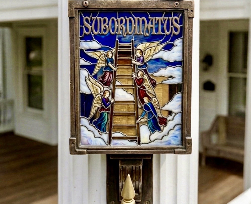 SUBDEO™ & SUBORDINATUS™ : Patriotic Christian / Menuzah display above flag!!