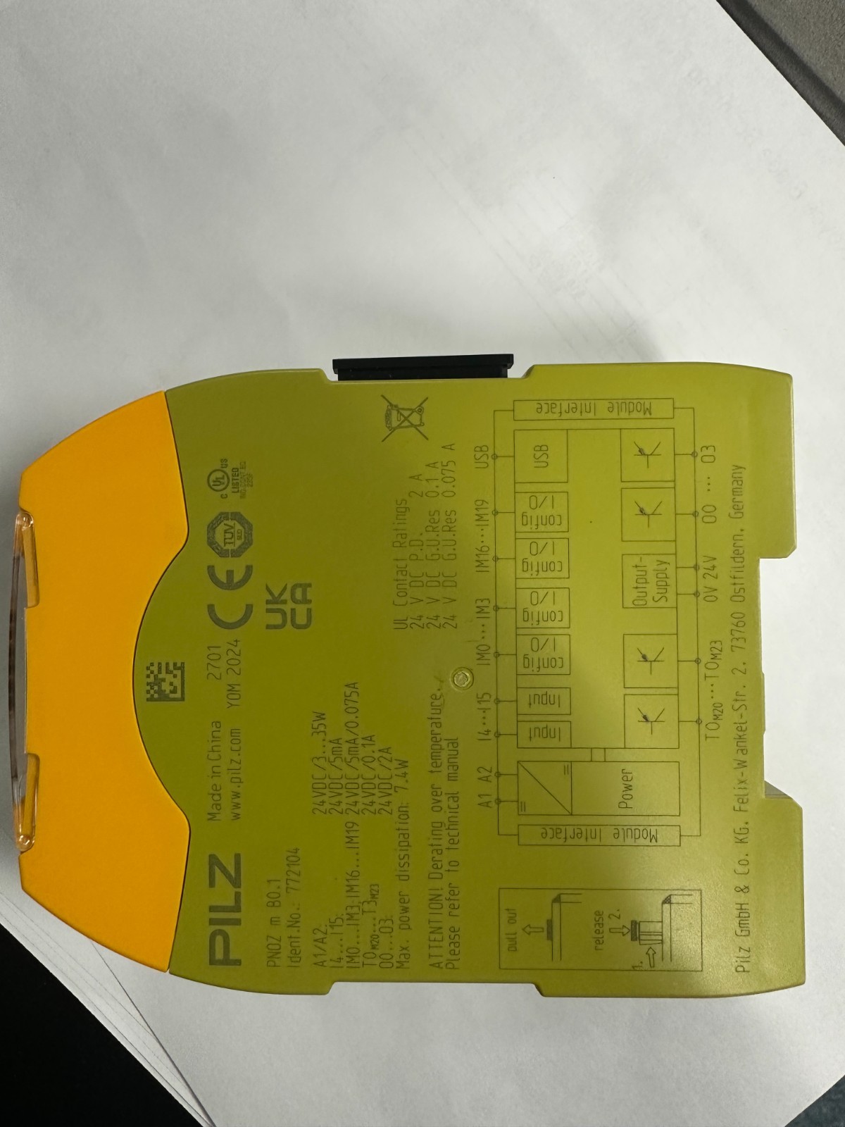 Brand New 772104 Pilz Programmable Logic Controllers PNOZ mB0.1