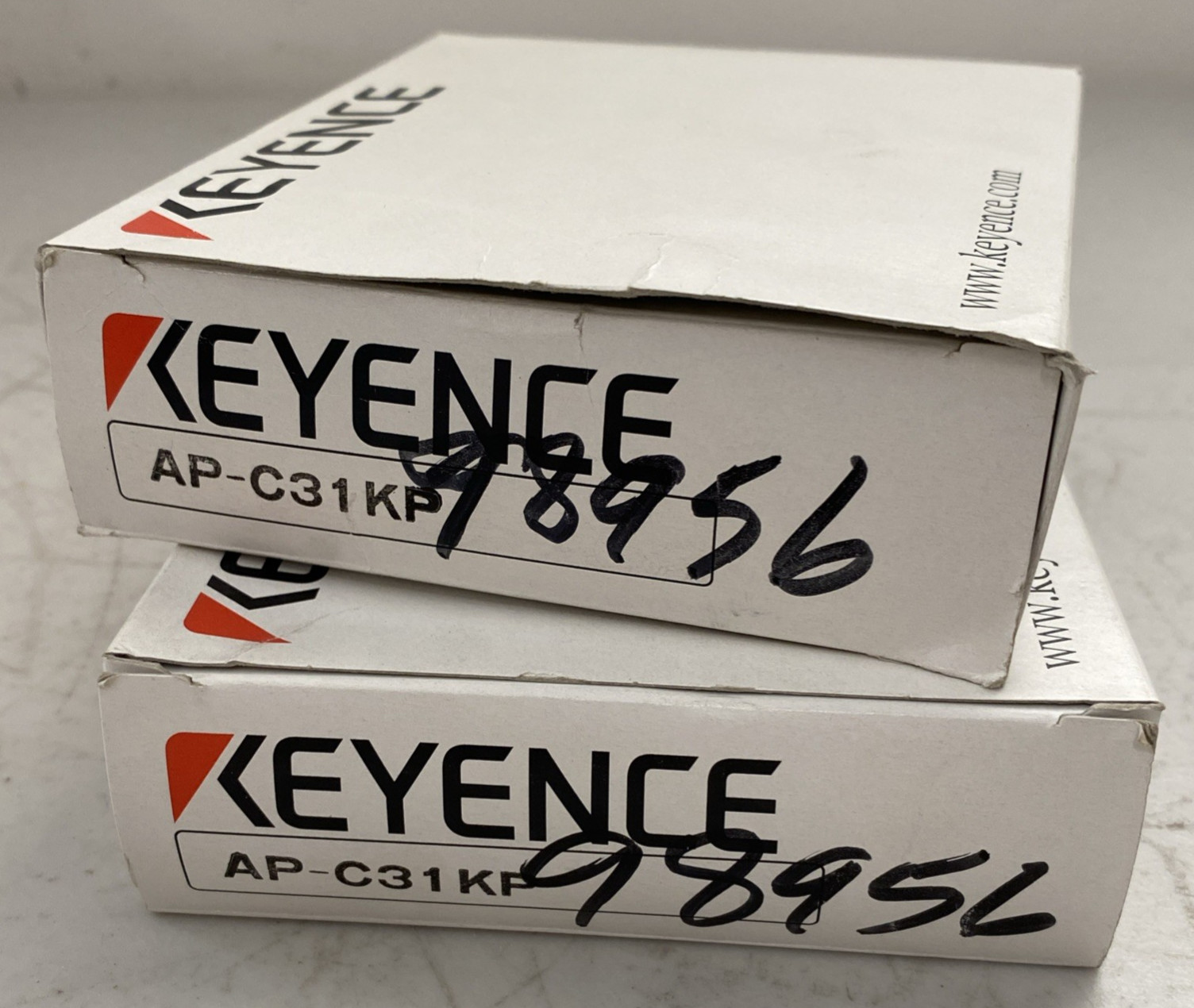 Lot of 2 Keyence AP-C31KP Pressure Sensor New in Box and Open Box