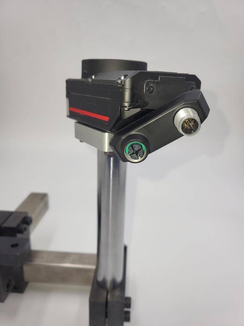 Keyence IV3 500MA Smart Vision Camera mounted on arm