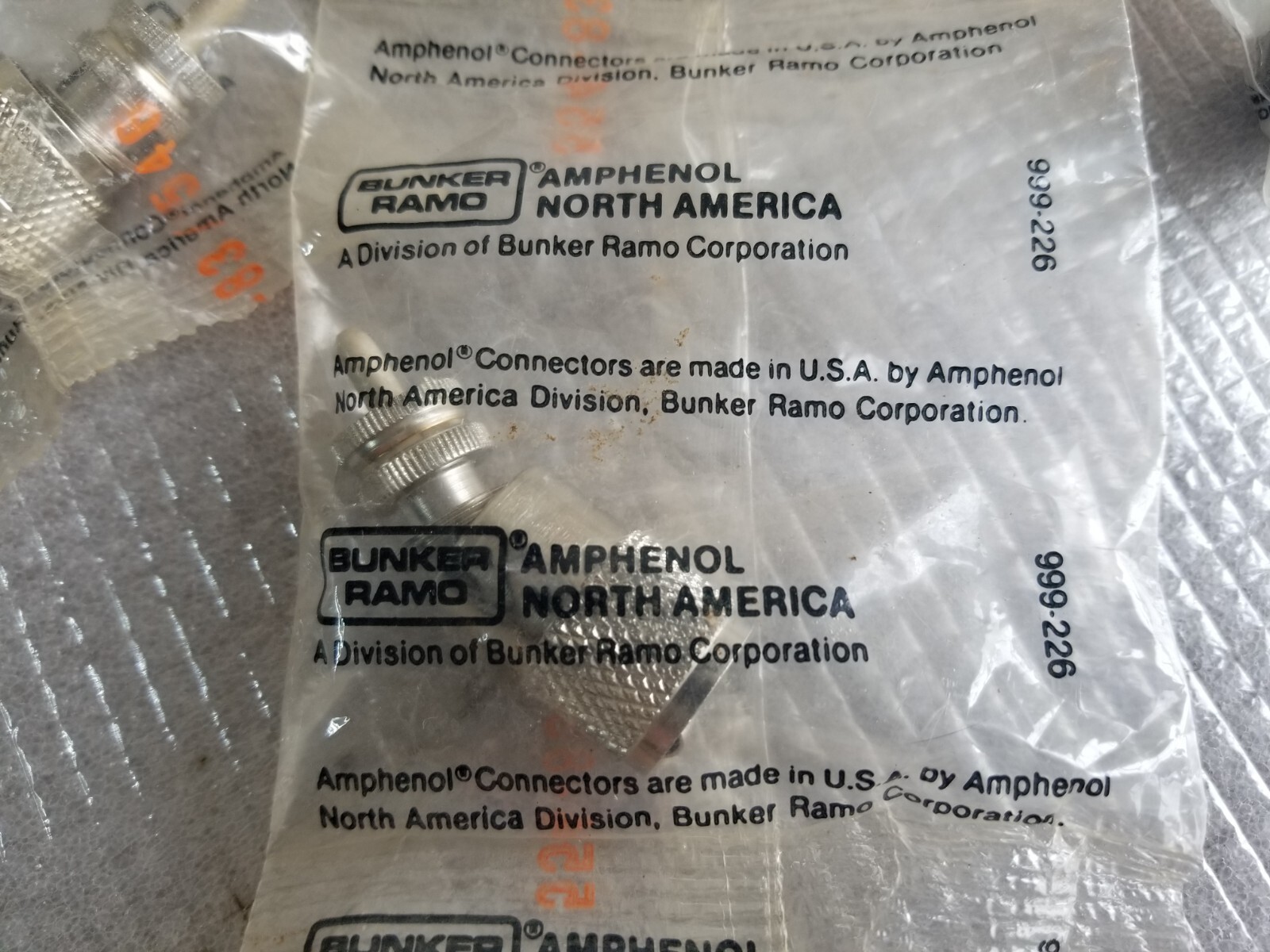 Amphenol (Allied) Made USA BNC coax cable connector # 999-226 LOT New + Used